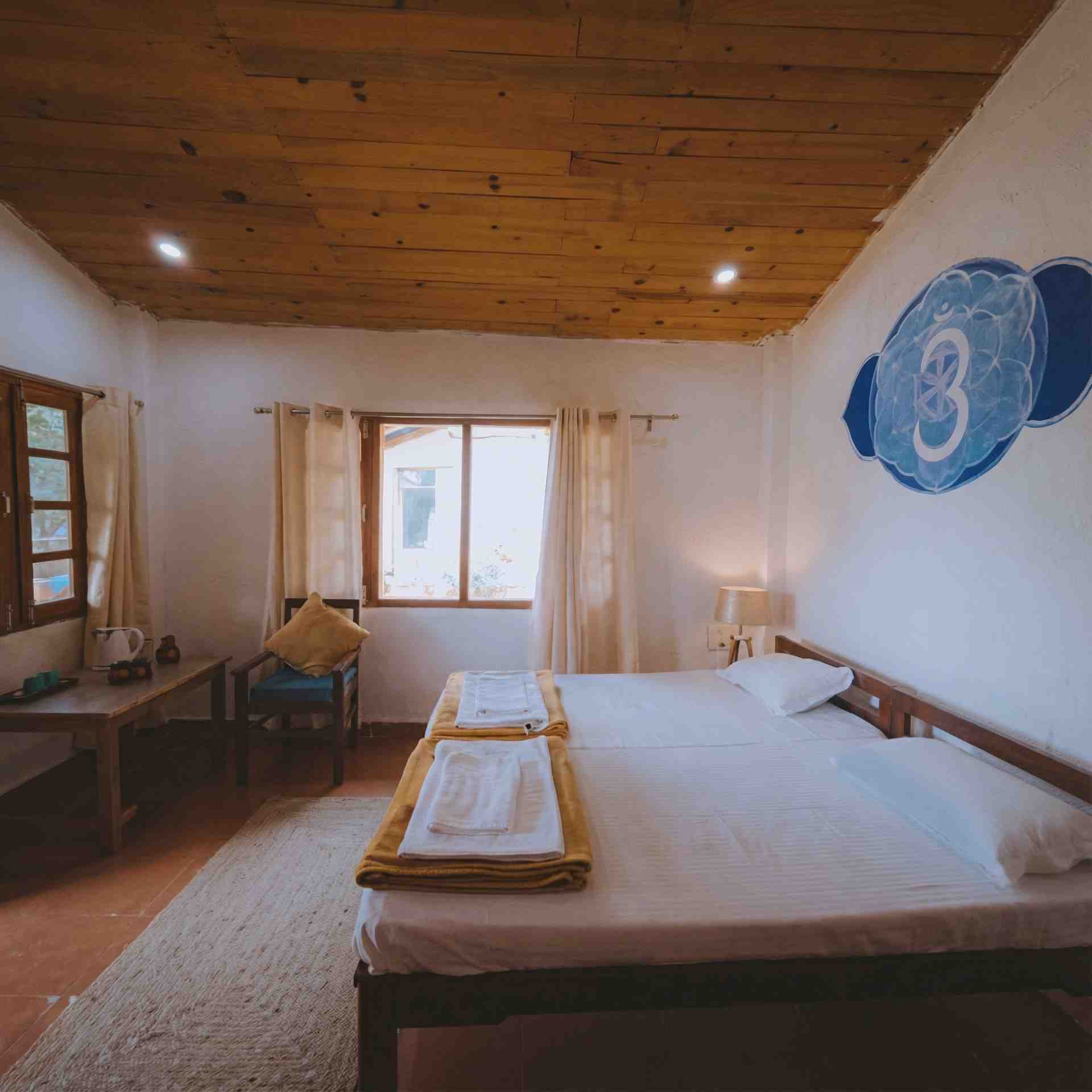 Best_100-Hour_Yoga_School_in_Rishikesh__